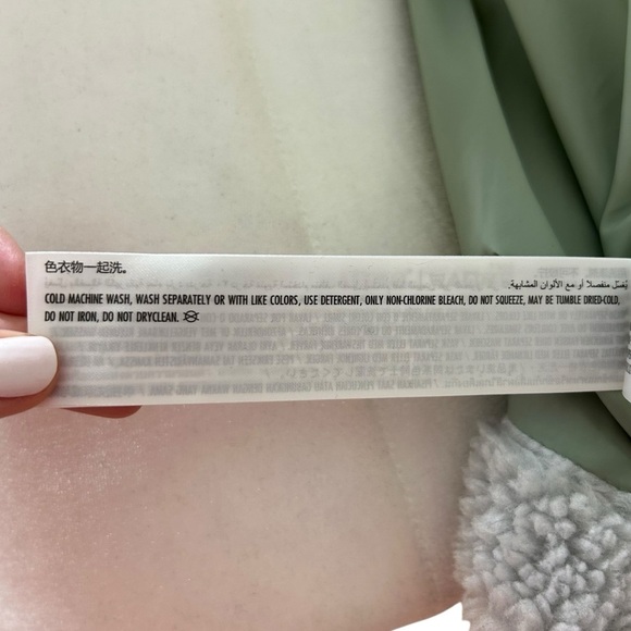 Disney Parks “The Haunted Mansion” Sherpa, Cropped Jacket - NWT, Size L, Multi - Picture 17 of 17